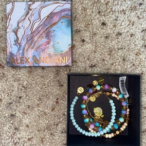 ALEX AND ANNI puffer fish set bracelets